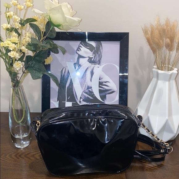 Glossy faux leather bag - Picture 3 of 15